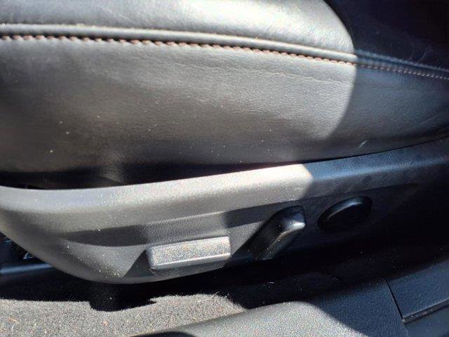 Used 2019 MAZDA MAZDA3 Hatchback w/ Premium Package image 19