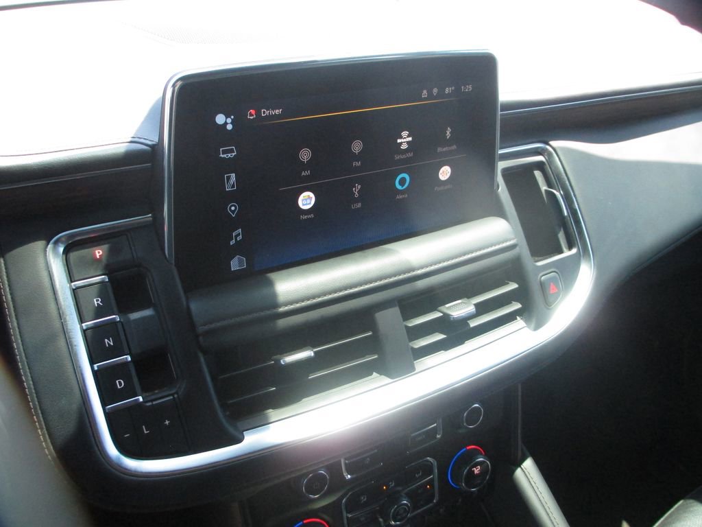 Used 2022 Chevrolet Suburban High Country AWD/4WD image 32