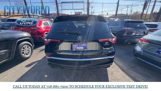 Used 2024 Acura MDX SH-AWD w/ Technology Package image 4