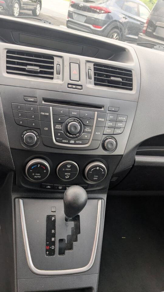 Used 2012 MAZDA MAZDA5 Sport image 25