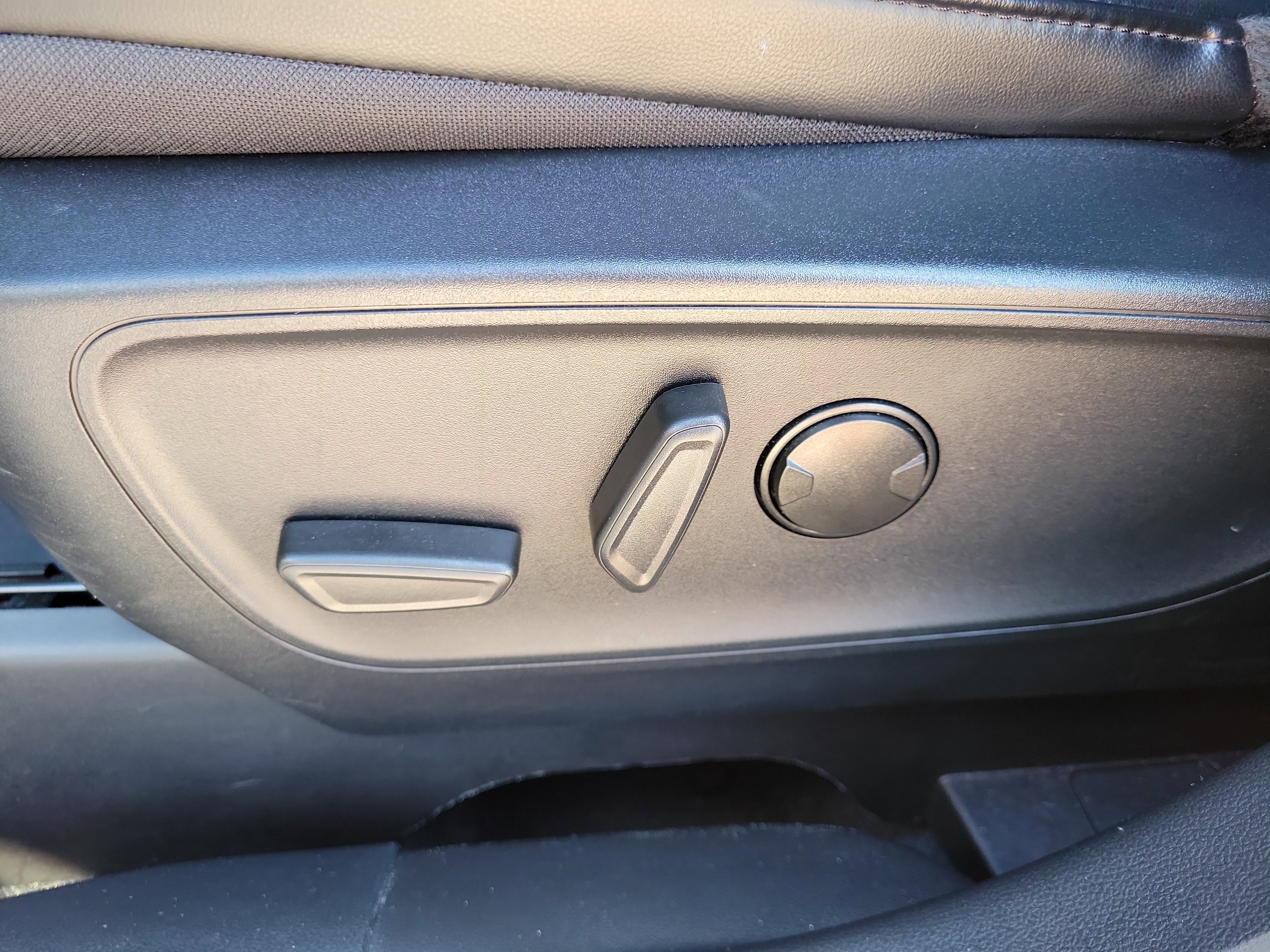 Used 2024 Ford Escape ST-Line w/ Tech Pack #1 image 12