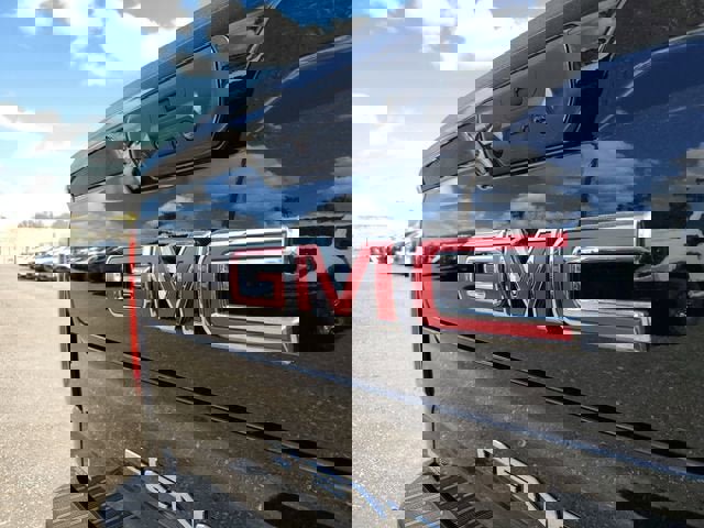 New 2026 GMC Sierra 1500 Denali w/ Denali Reserve Package image 7