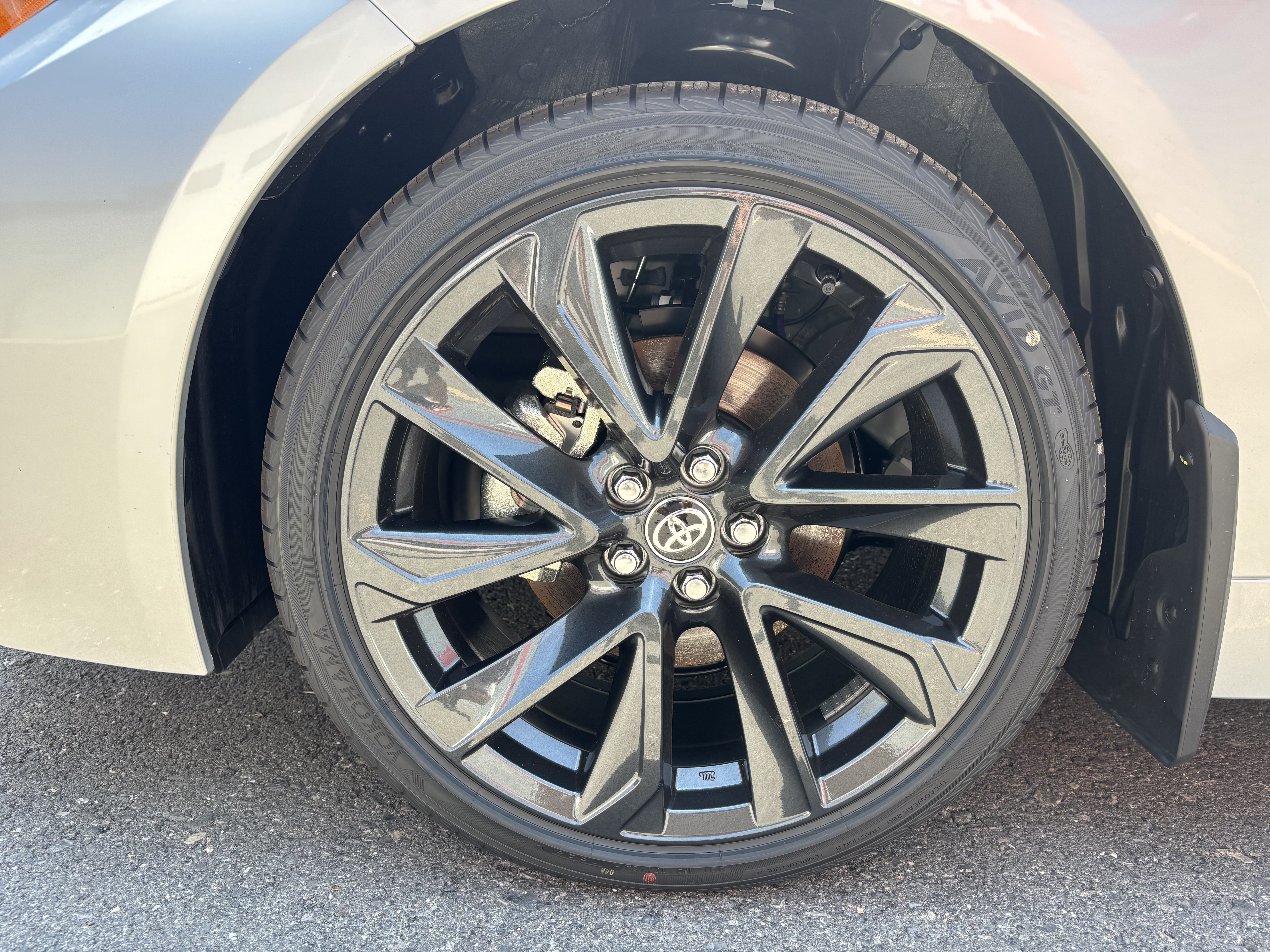 New 2026 Toyota Corolla SE w/ SE Premium Package FWD image 11