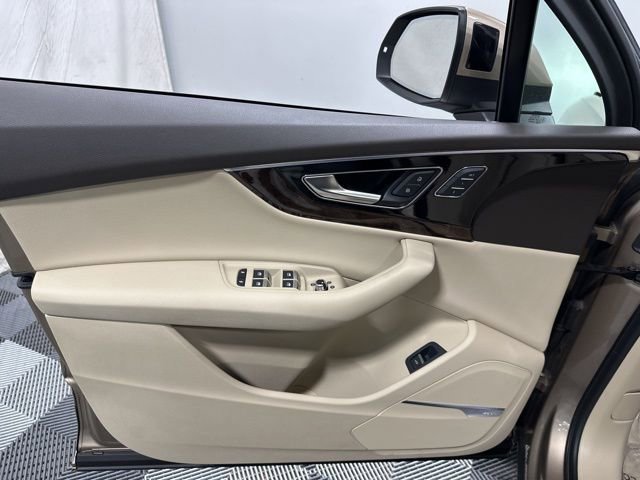 Used 2019 Audi Q7 3.0T Premium Plus image 14