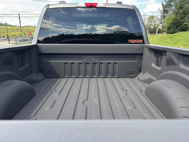 New 2026 Ford F250 XLT w/ XLT Premium Package AWD/4WD image 18