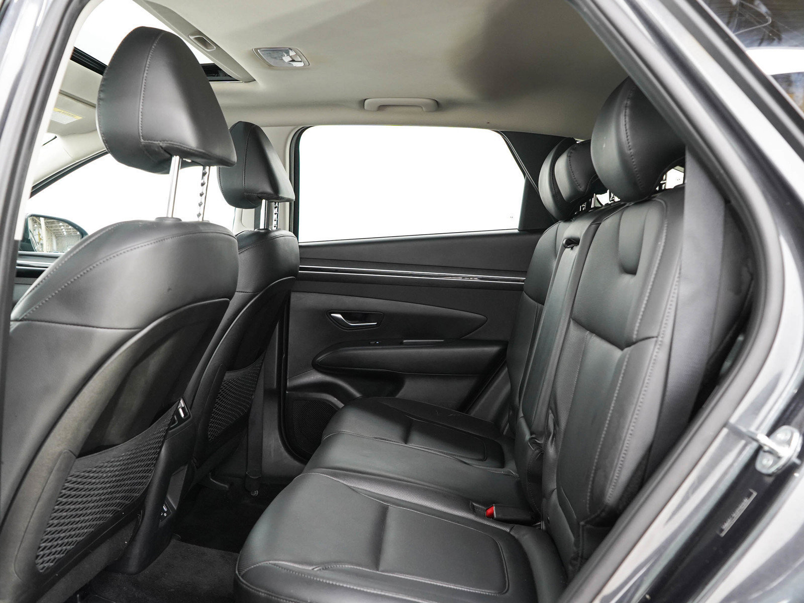 Used 2023 Hyundai Tucson SEL w/ Convenience Package AWD/4WD image 17
