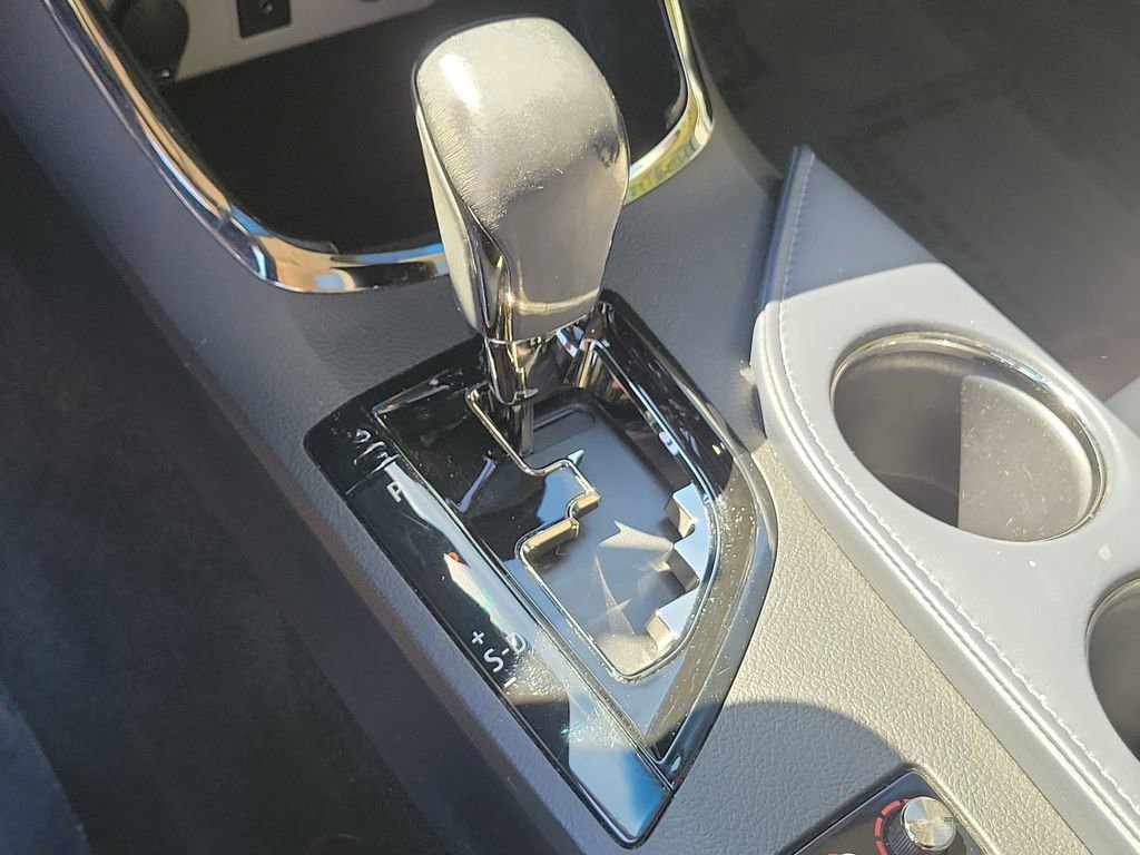 Used 2015 Toyota Avalon XLE Touring image 28