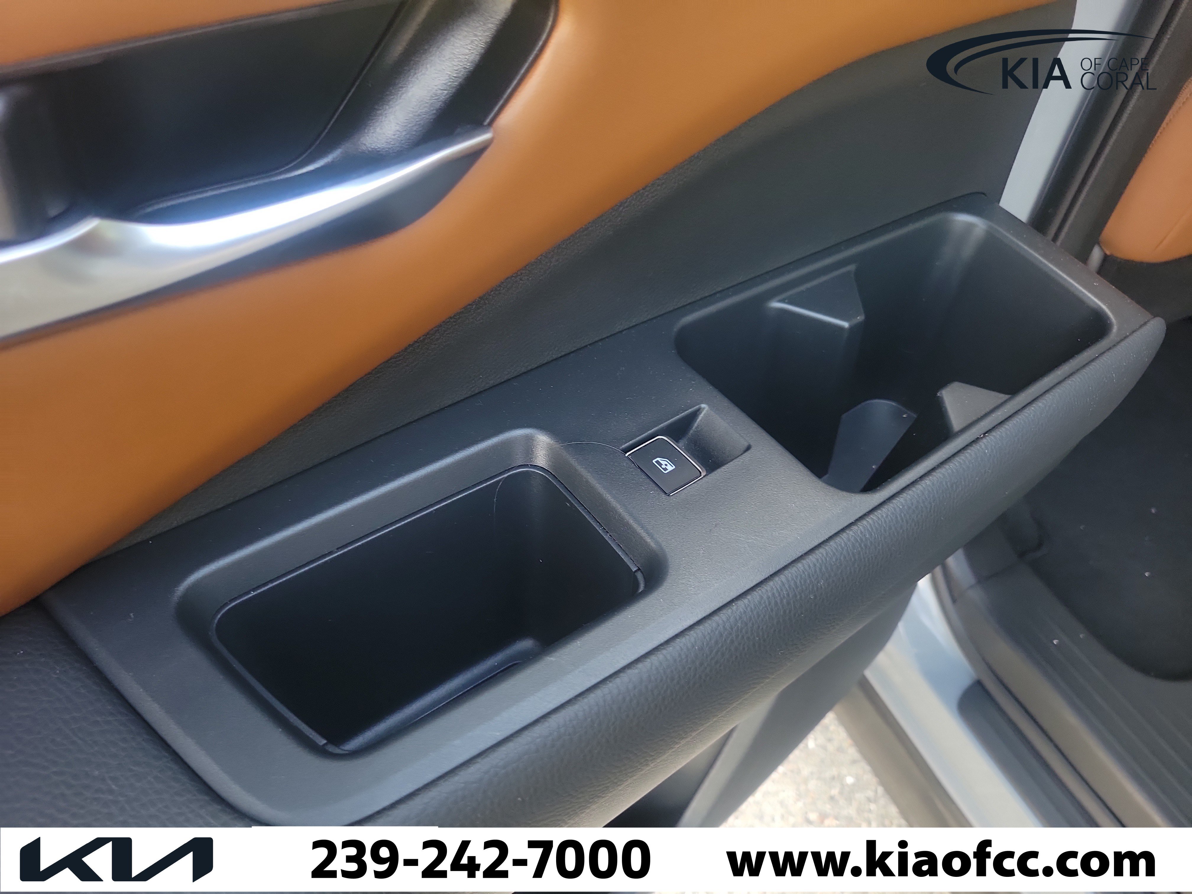 Used 2024 Nissan Pathfinder Platinum FWD image 12