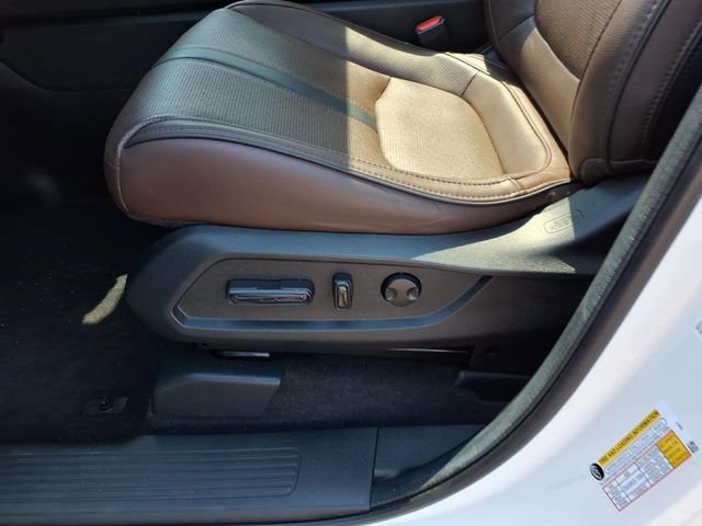 Used 2024 Honda Pilot Elite image 11