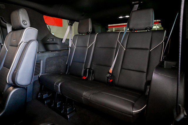 Used 2021 Cadillac Escalade ESV Premium Luxury AWD/4WD image 21