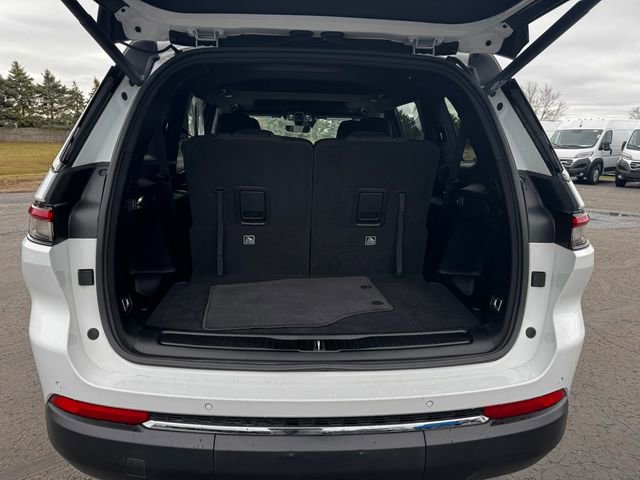 Certified 2025 Jeep Grand Cherokee L Laredo w/ Luxury Tech Group I image 18