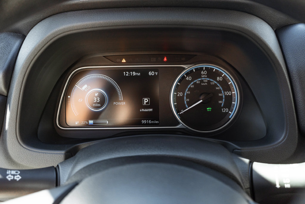 Used 2025 Nissan Leaf S FWD image 13