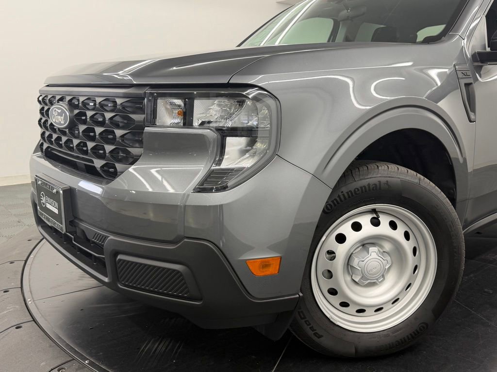 Used 2025 Ford Maverick XL FWD image 4