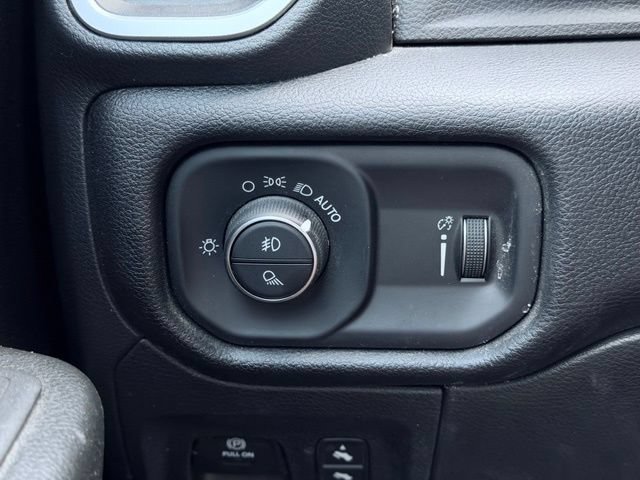 Used 2022 RAM 1500 Big Horn AWD/4WD image 32