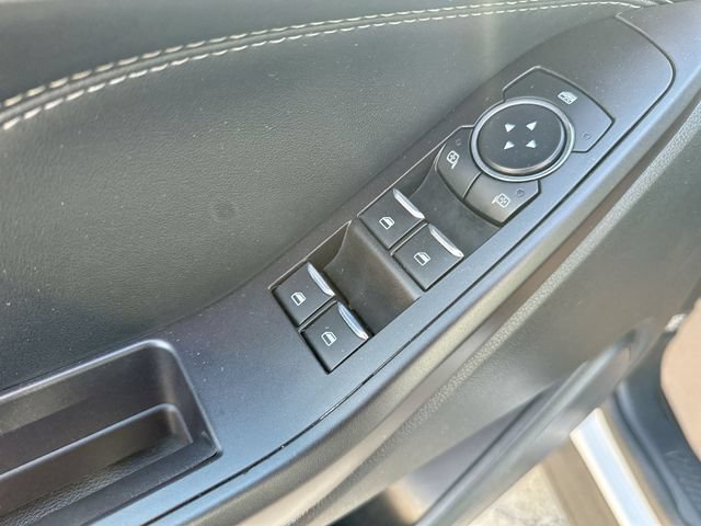 Used 2020 Ford Explorer XLT w/ Equipment Group 202A AWD/4WD image 26