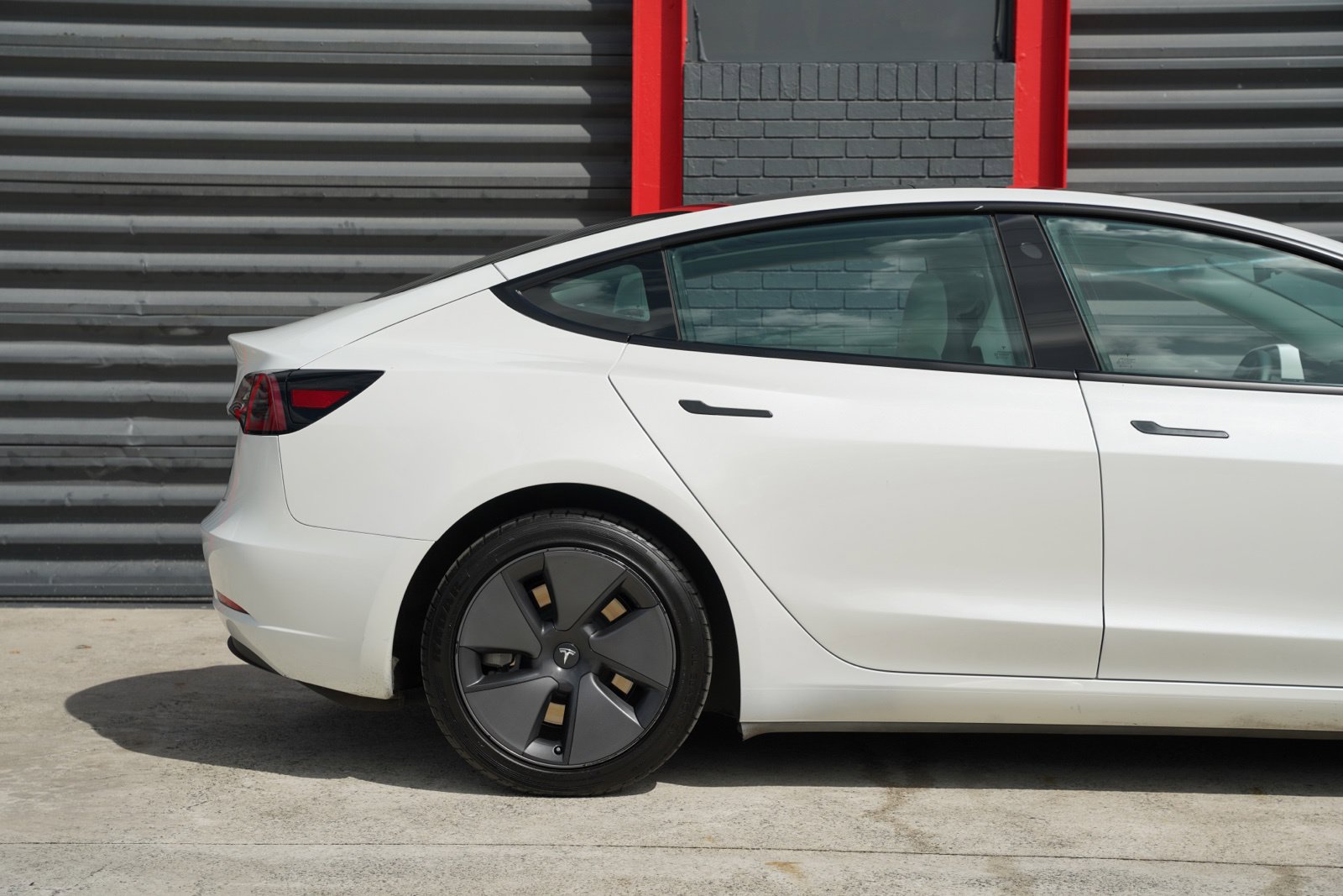 Used 2023 Tesla Model 3 Standard Range RWD image 8