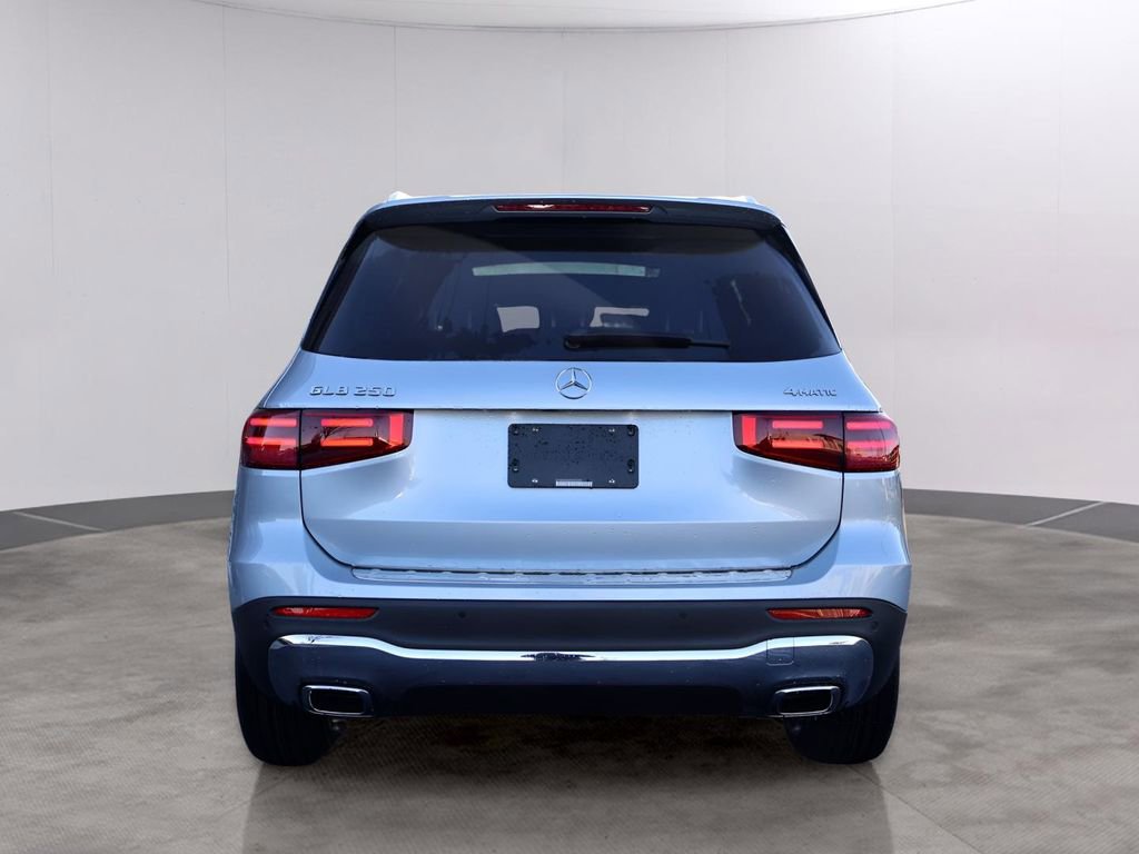 Certified 2025 Mercedes-Benz GLB 250 4MATIC image 6