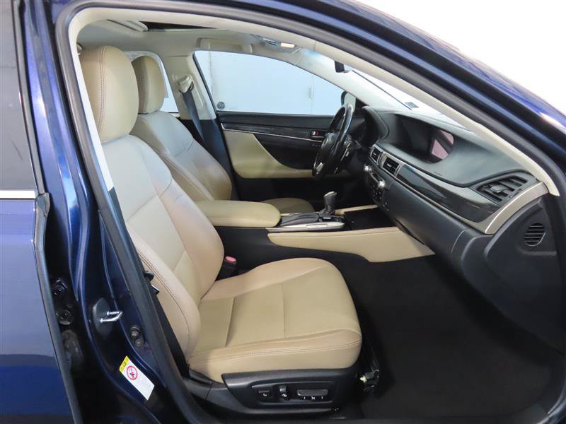 Used 2016 Lexus GS 200t RWD image 33