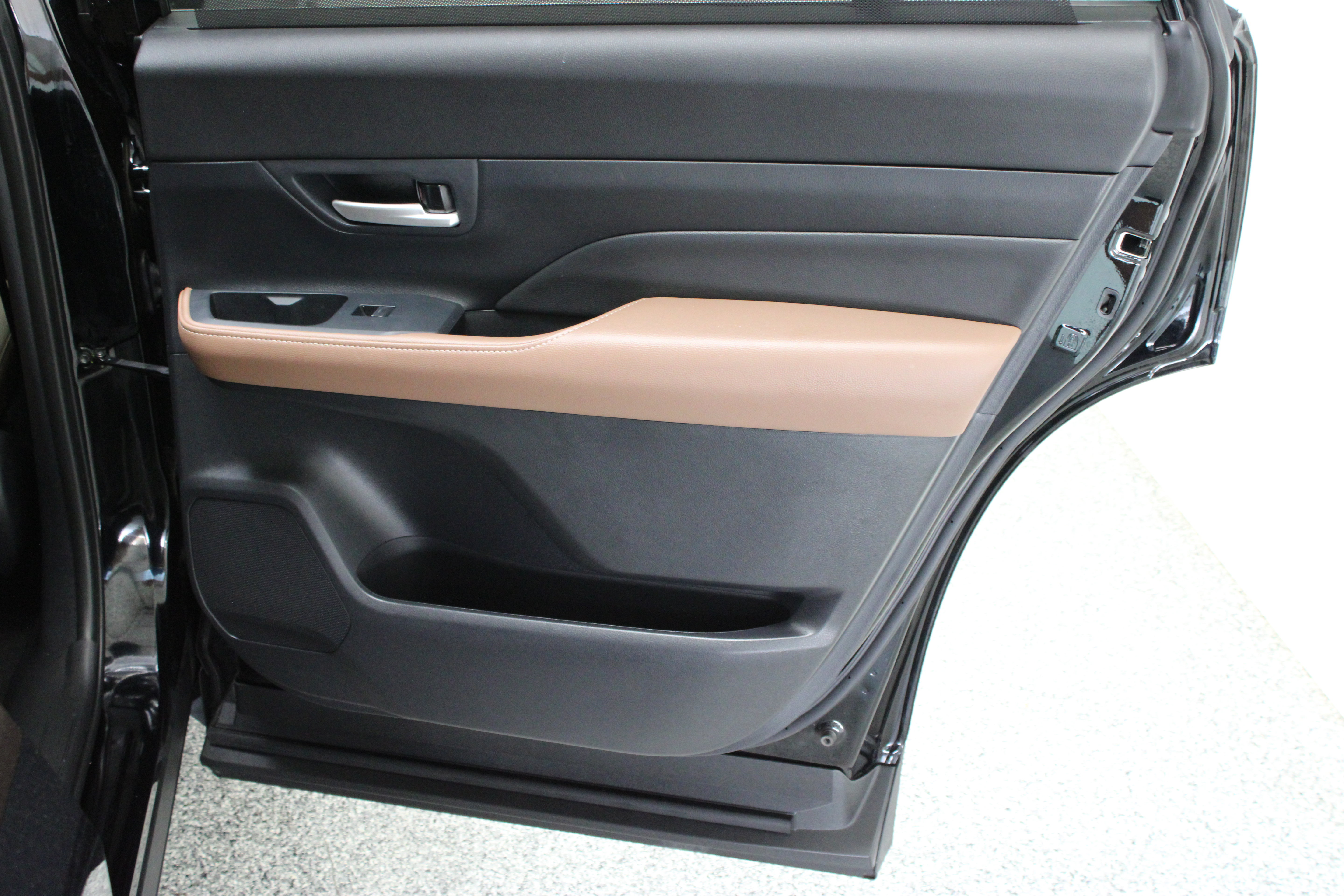 Used 2026 Toyota Grand Highlander AWD image 39
