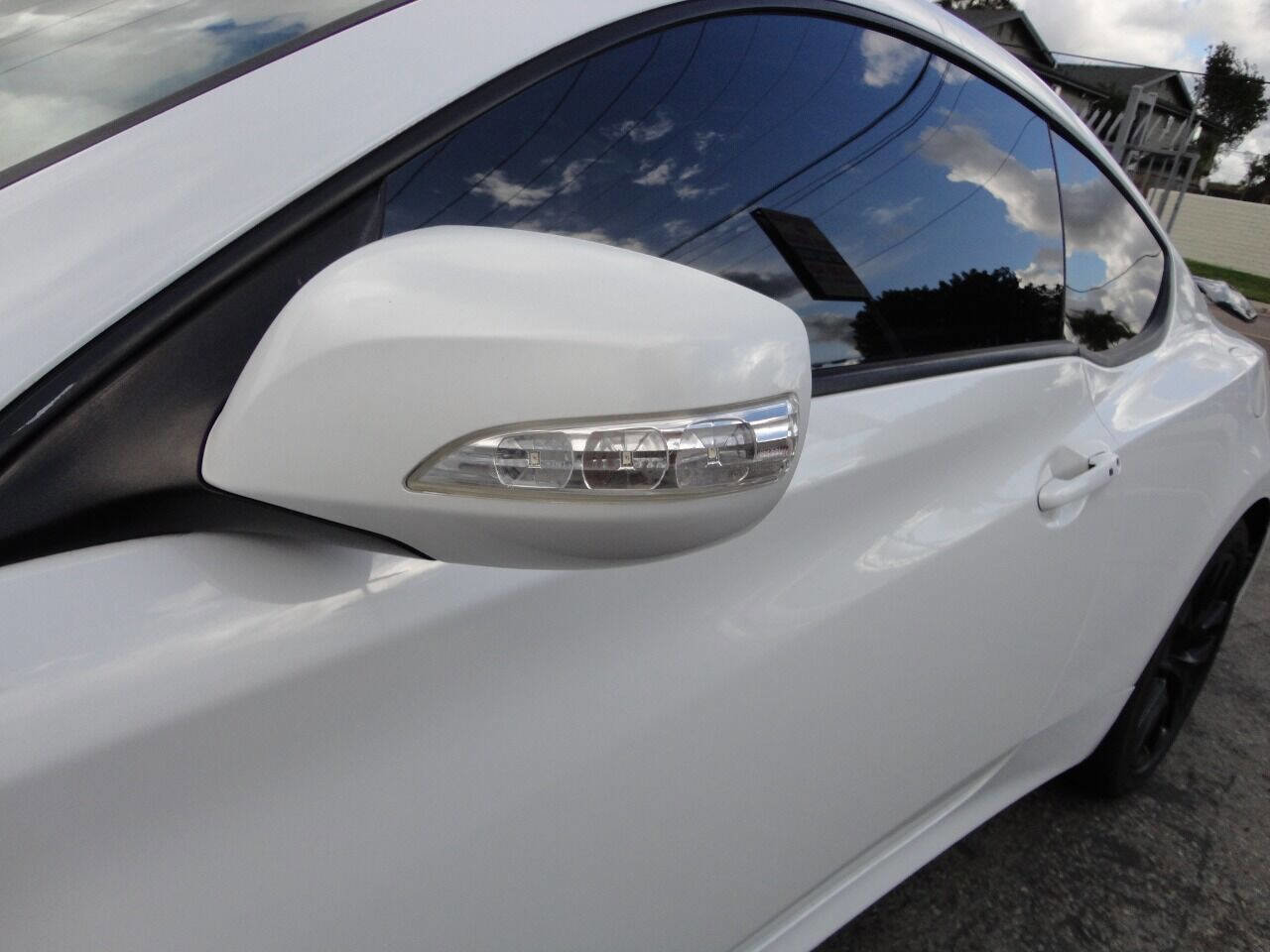 Used 2016 Hyundai Genesis 3.8 image 13