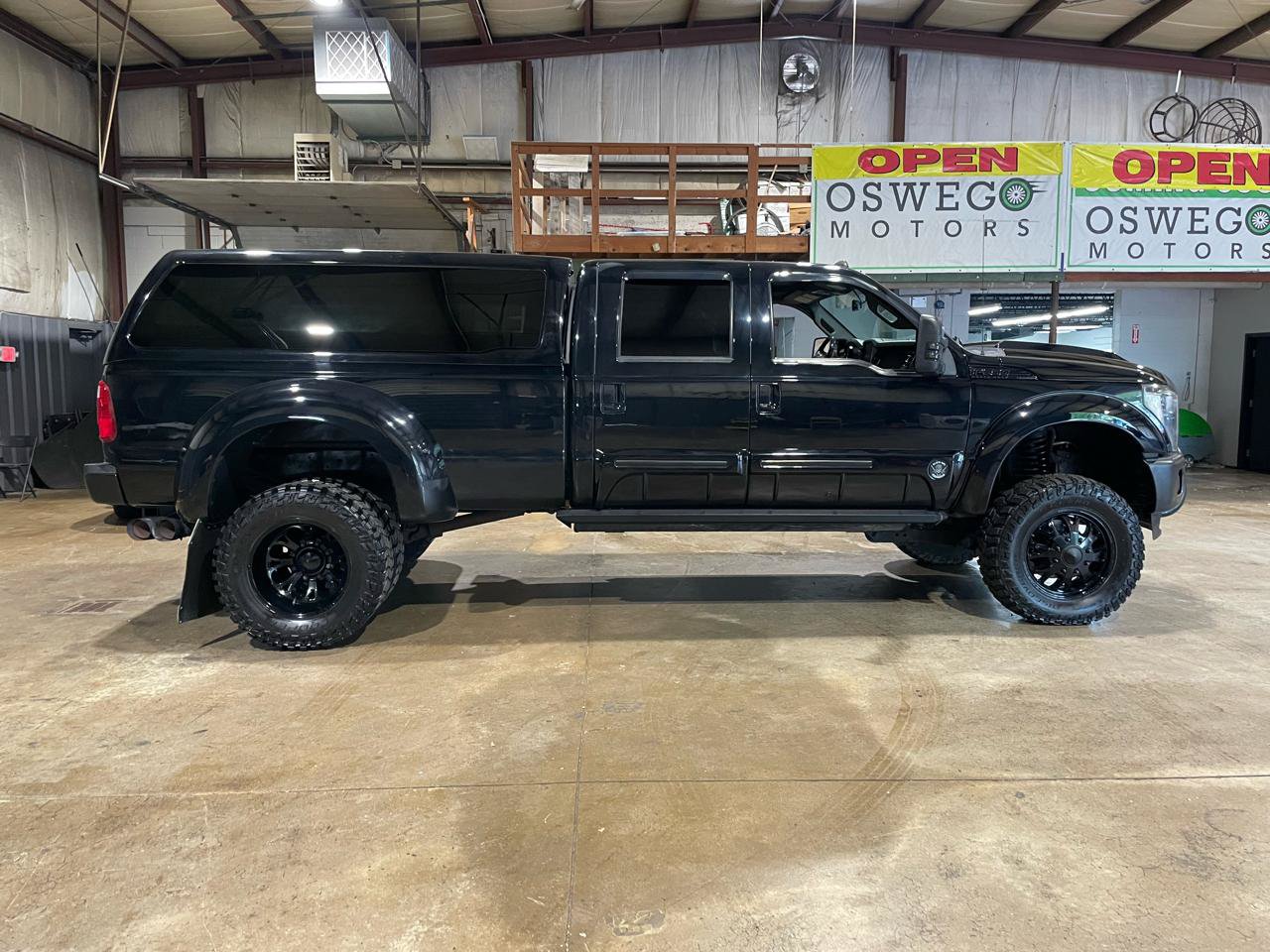 Used 2016 Ford F350 Lariat w/ Lariat Ultimate Package AWD/4WD image 6