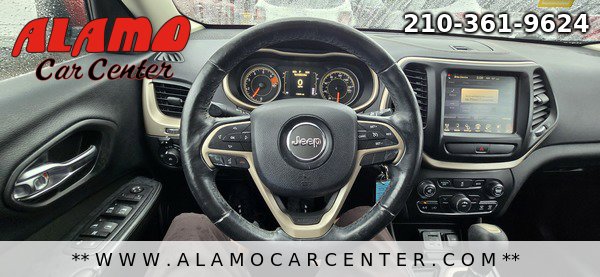 Used 2017 Jeep Cherokee Latitude FWD image 34