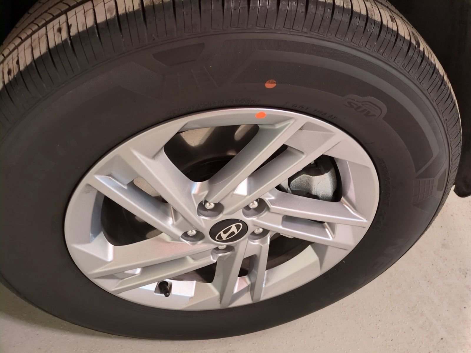 Certified 2026 Hyundai Tucson SE image 2