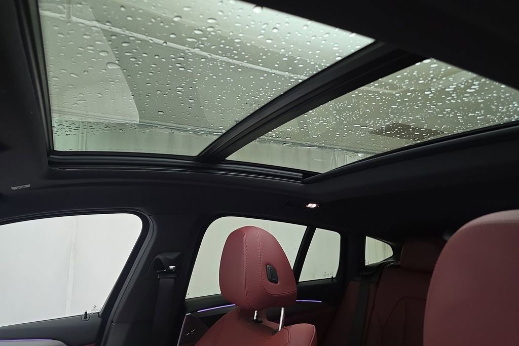 Certified 2025 BMW X4 xDrive30i w/ Premium Package image 23