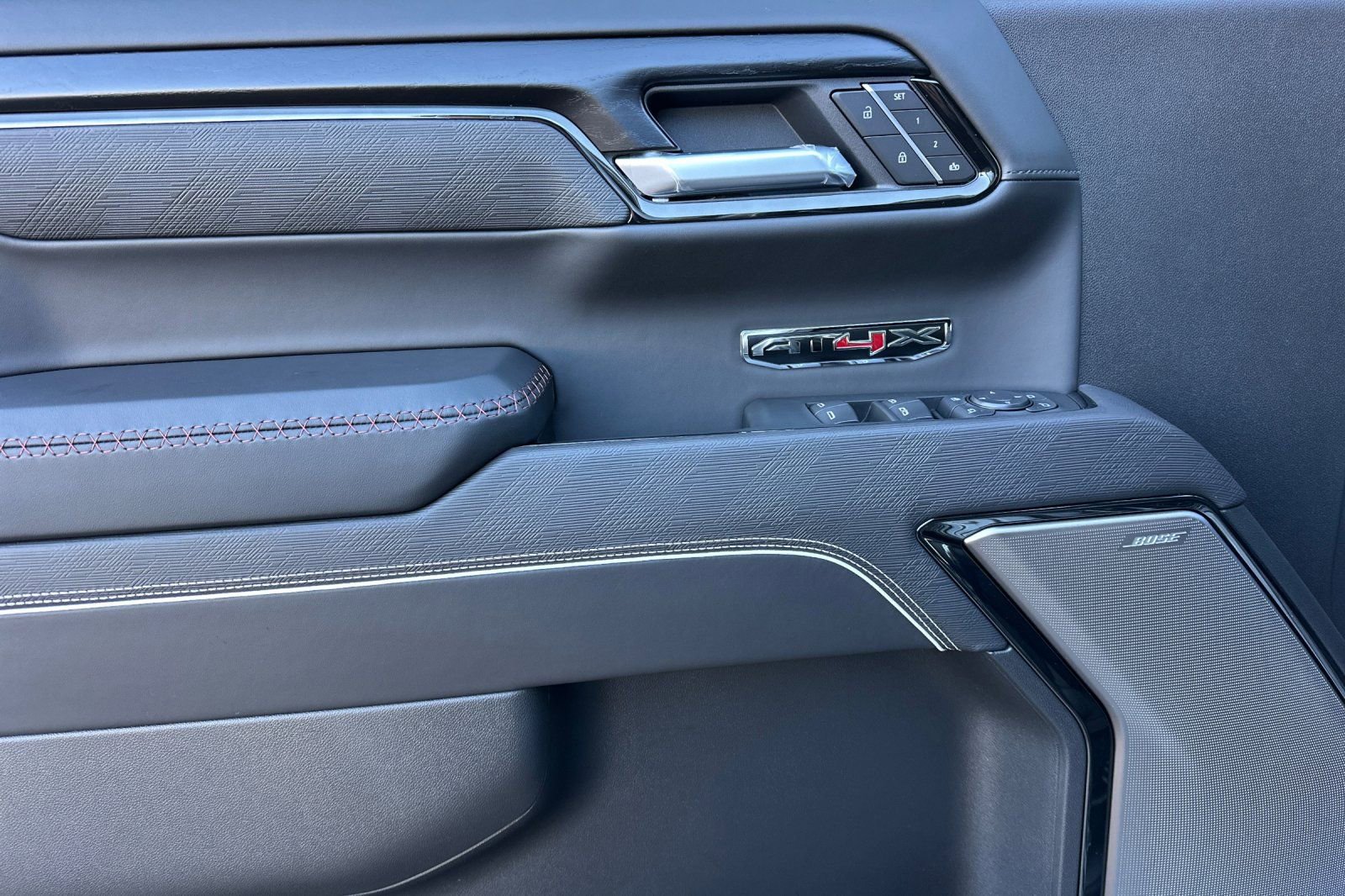 New 2026 GMC Sierra 1500 AT4X w/ AT4X AEV Edition image 10