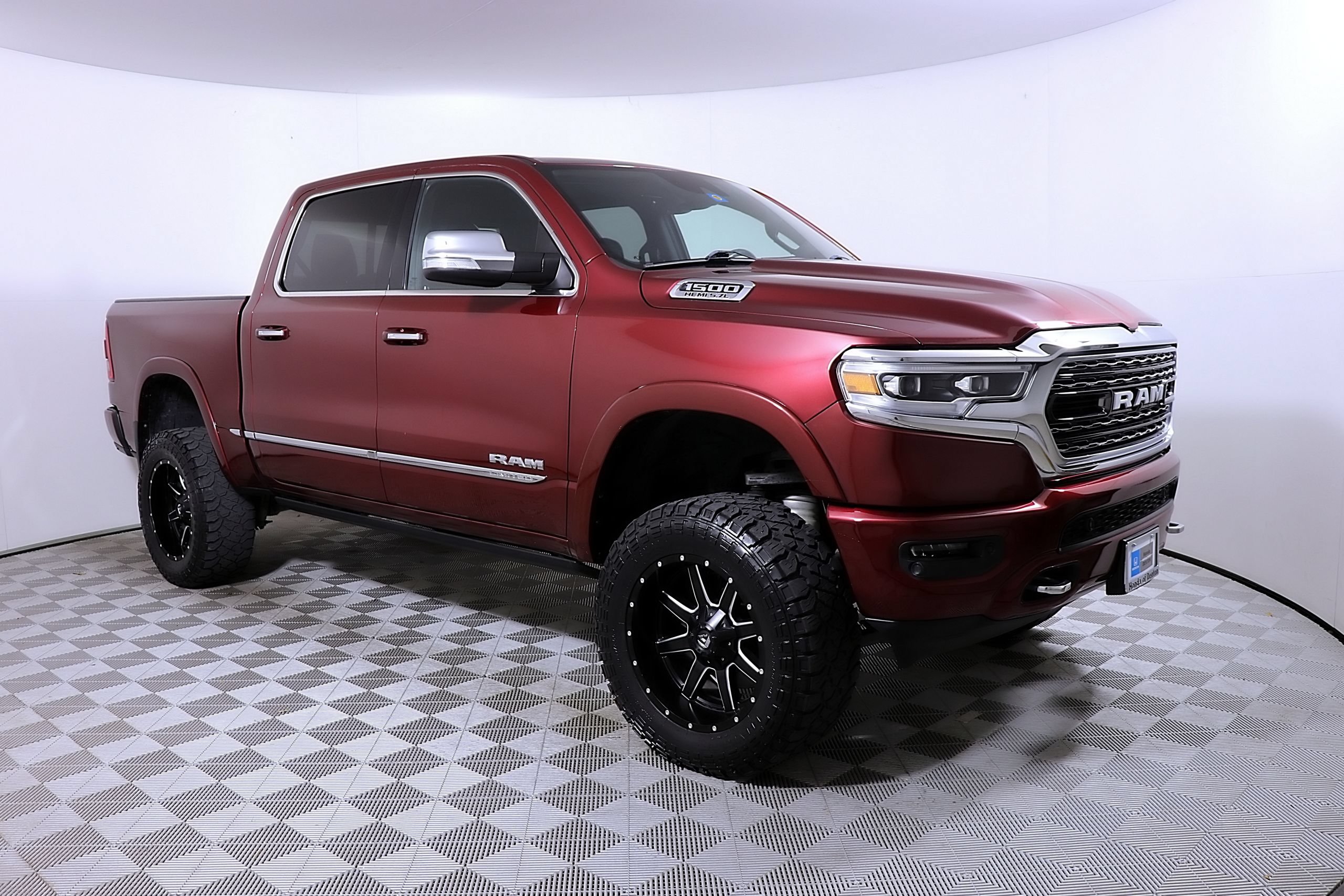 Used 2019 RAM 1500 Limited AWD/4WD image 6