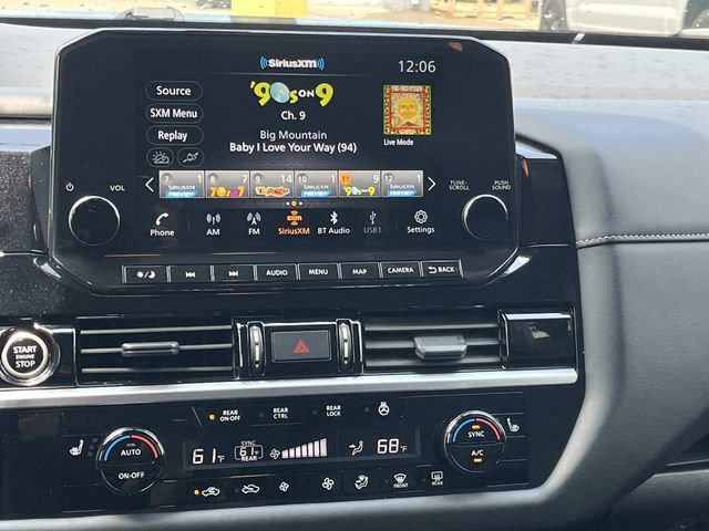 Used 2024 Nissan Pathfinder SL FWD image 18