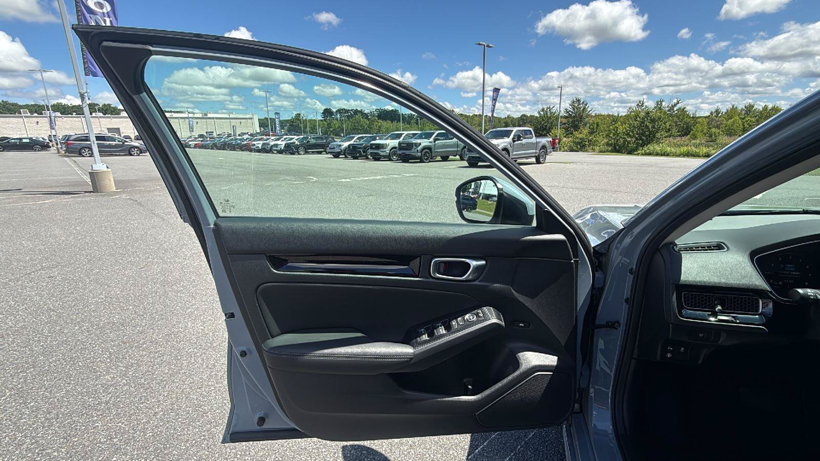 Used 2024 Honda Civic Touring image 23