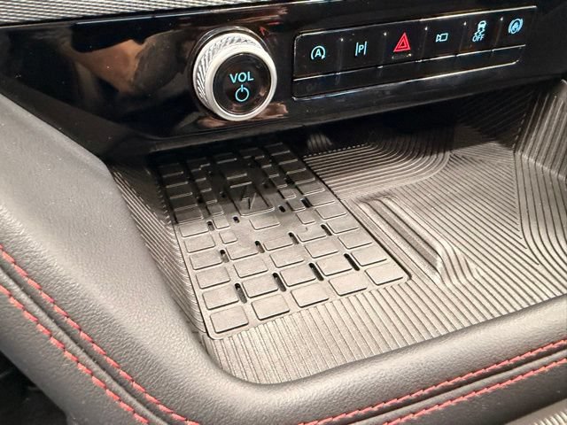 Used 2025 Ford Explorer ST AWD/4WD image 36