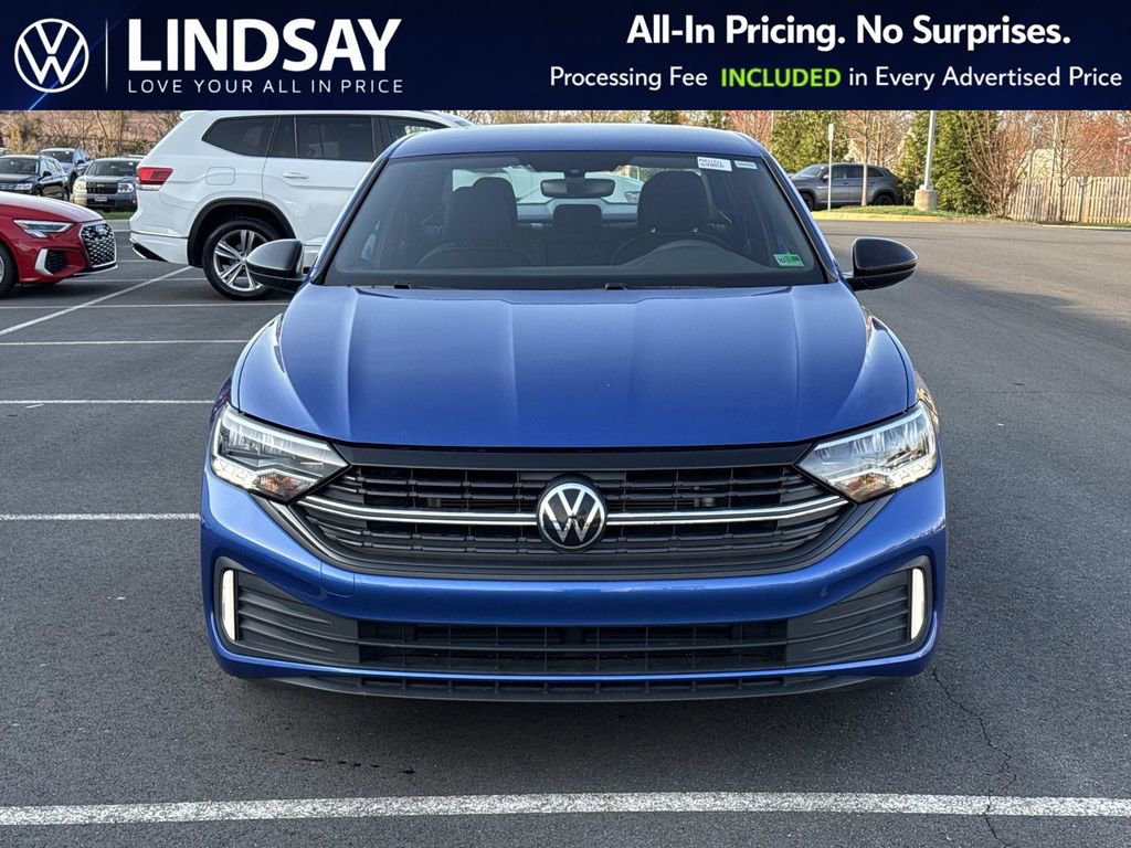 Used 2023 Volkswagen Jetta Sport image 7