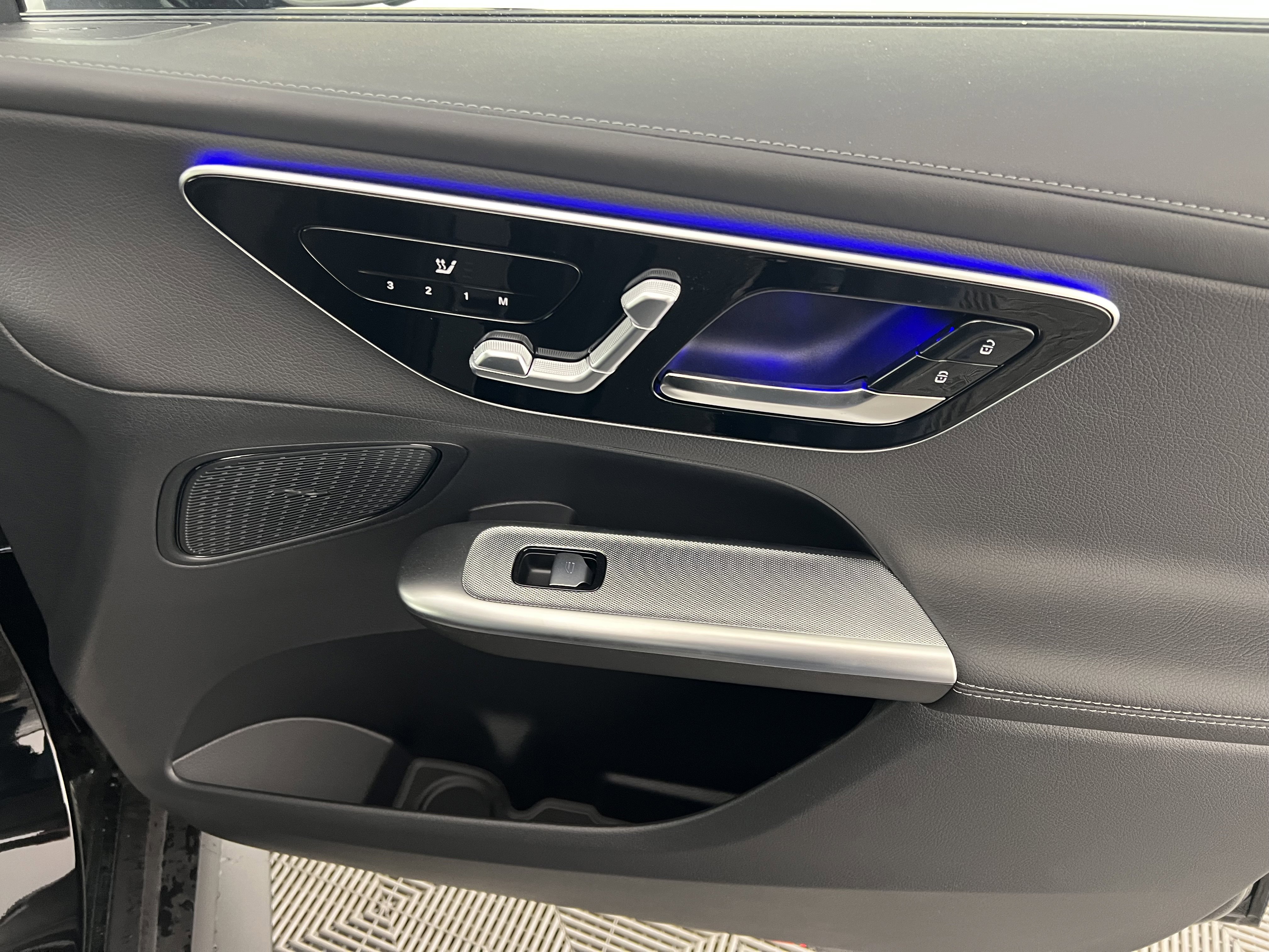 New 2026 Mercedes-Benz GLC 350e 4MATIC image 25