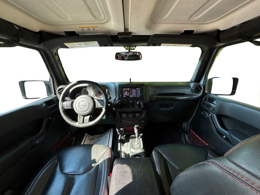 Used 2018 Jeep Wrangler Unlimited Rubicon image 16