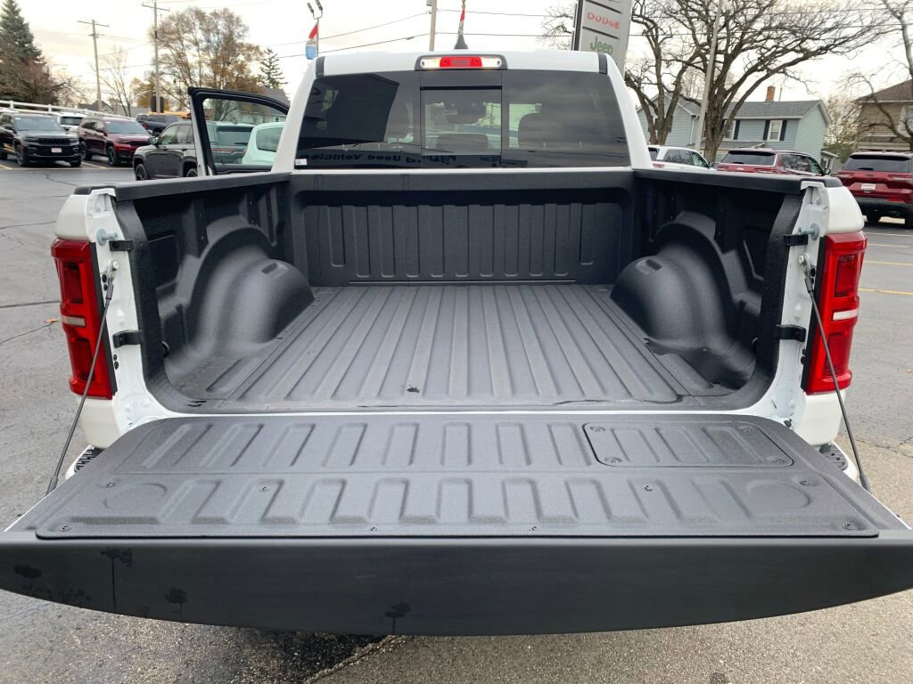 New 2026 RAM 1500 Limited w/ Body Color Bumper Group image 10