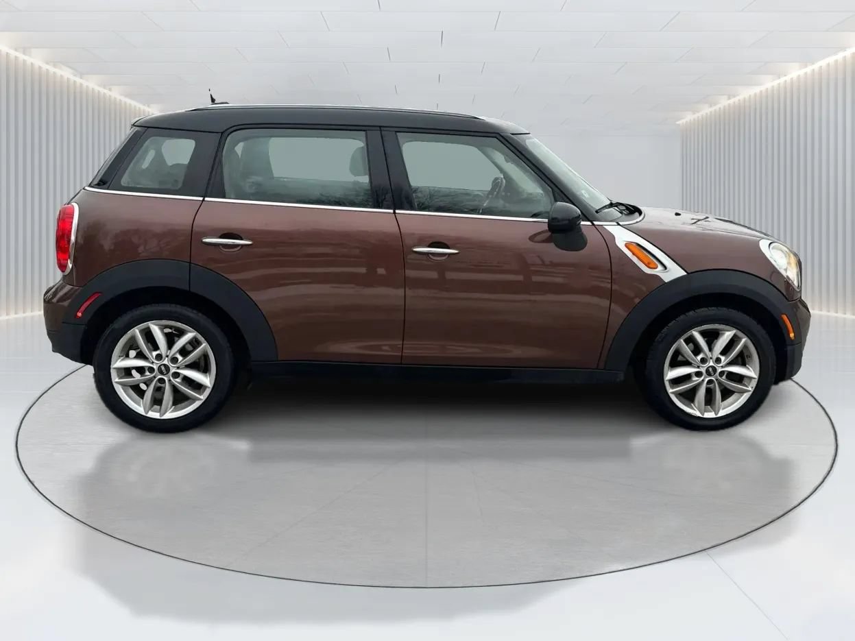 Used 2013 MINI Cooper Countryman FWD image 8