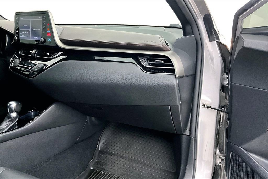 Used 2019 Toyota C-HR Limited image 19