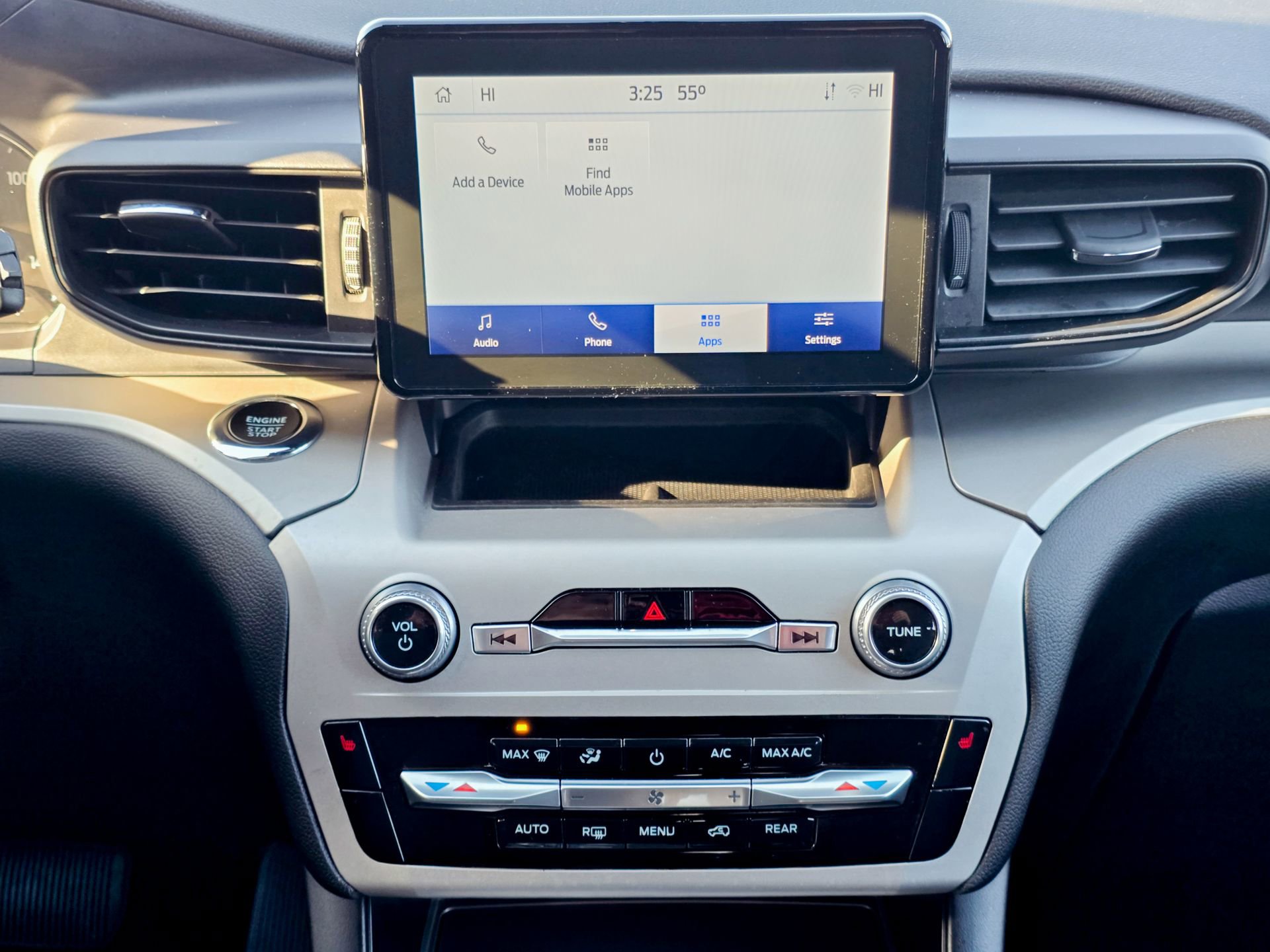 Used 2023 Ford Explorer XLT image 38