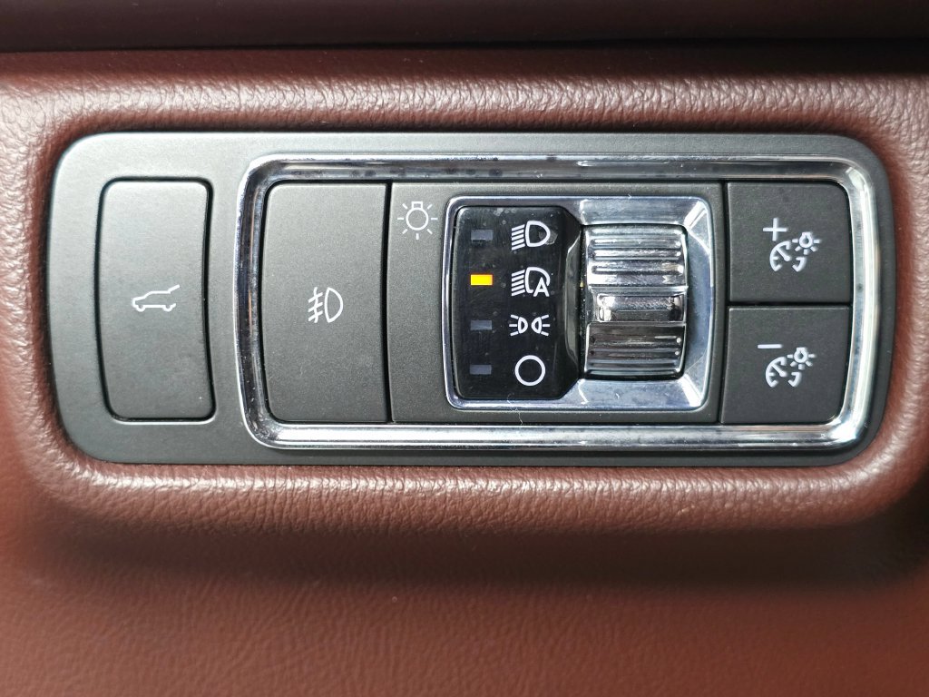 Certified 2021 Lincoln Aviator Black Label w/ Dynamic Handling Package AWD/4WD image 32