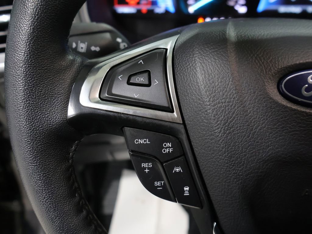 Used 2024 Ford Edge Titanium w/ Equipment Group 301A AWD/4WD image 35