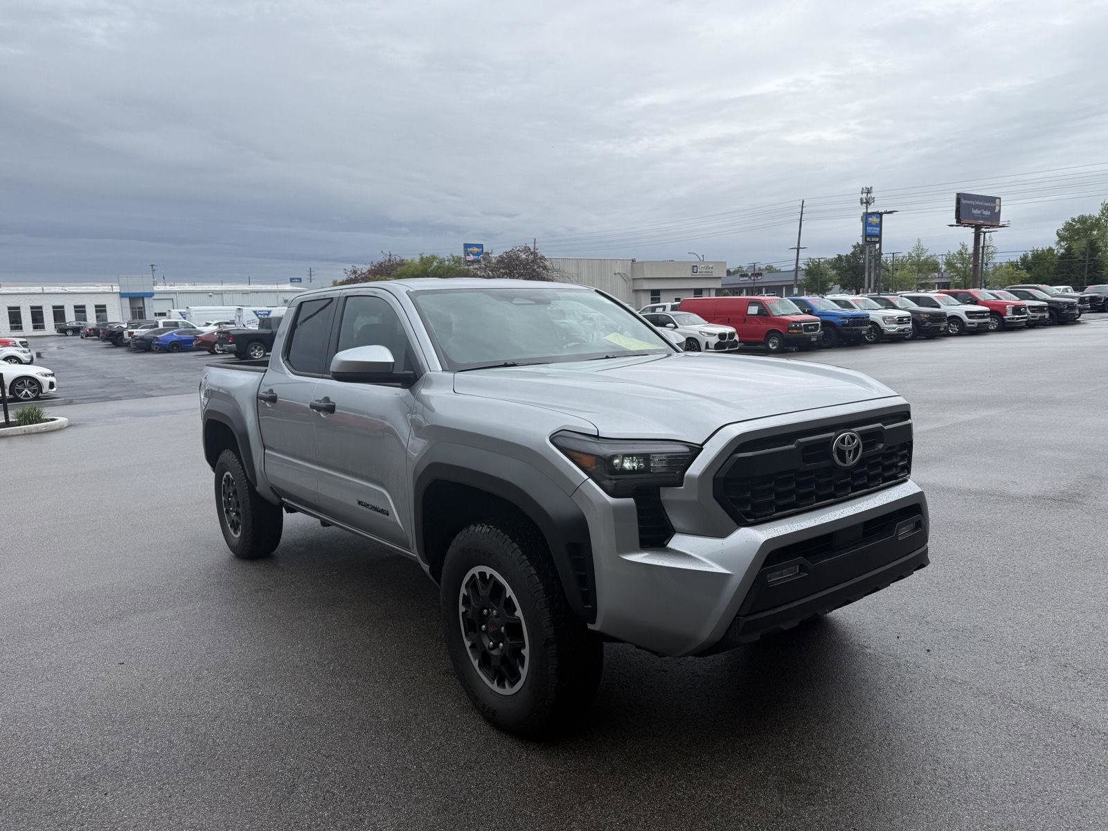 Used 2025 Toyota Tacoma TRD Off-Road AWD/4WD video 1