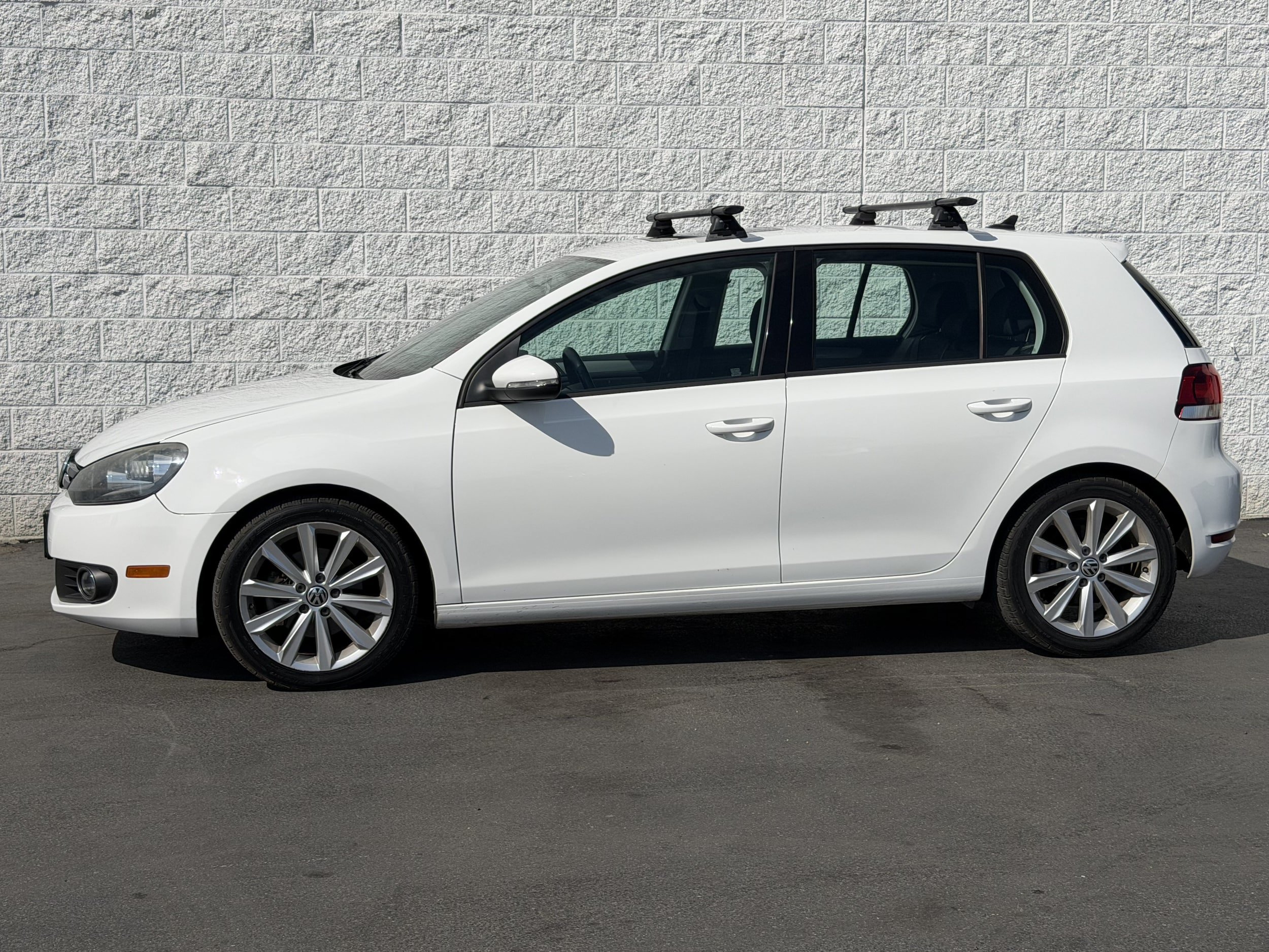 Used 2012 Volkswagen Golf TDI FWD image 4