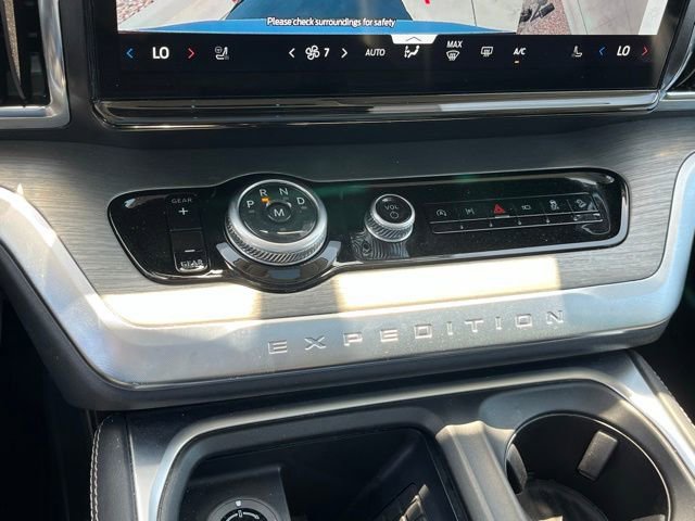 Used 2025 Ford Expedition Max Platinum AWD/4WD image 24
