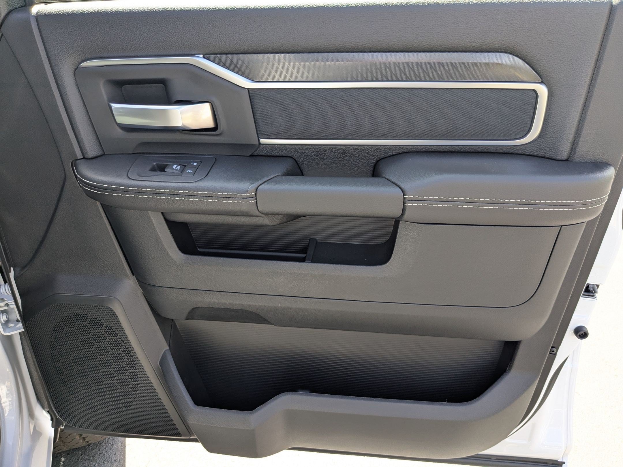 New 2026 RAM 2500 Big Horn AWD/4WD image 37