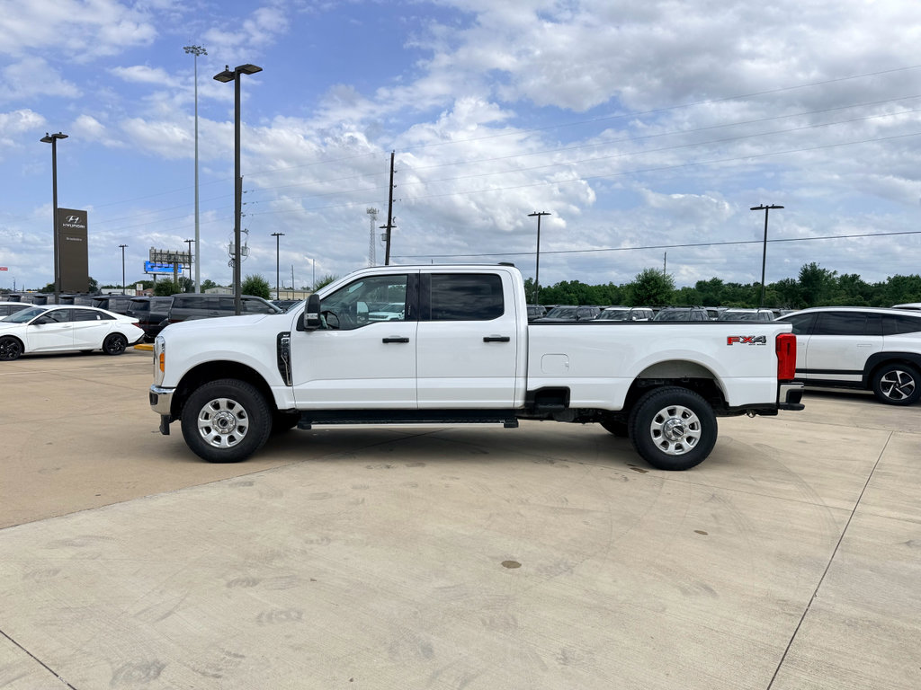 Used 2023 Ford F250 XLT w/ FX4 Off-Road Package AWD/4WD image 9