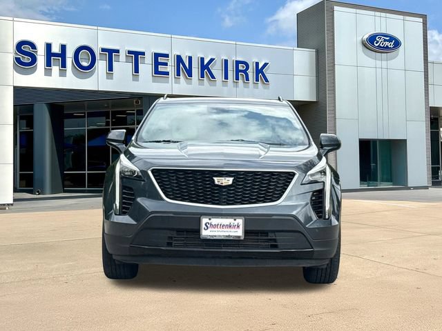 Used 2019 Cadillac XT4 Sport w/ Cold Weather Package FWD image 2