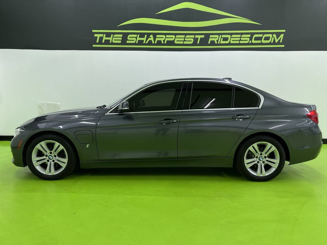 Used 2017 BMW 330e RWD image 6