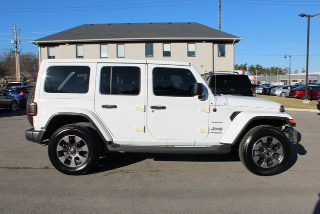 Used 2018 Jeep Wrangler Unlimited Sahara image 6